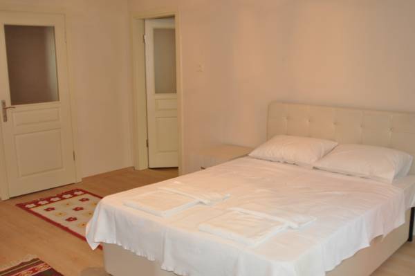 Kiraz House 
