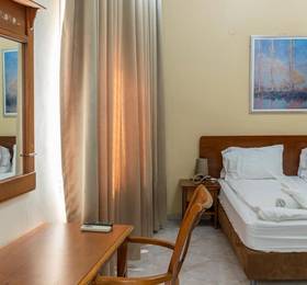 Port Inn в Хайфе