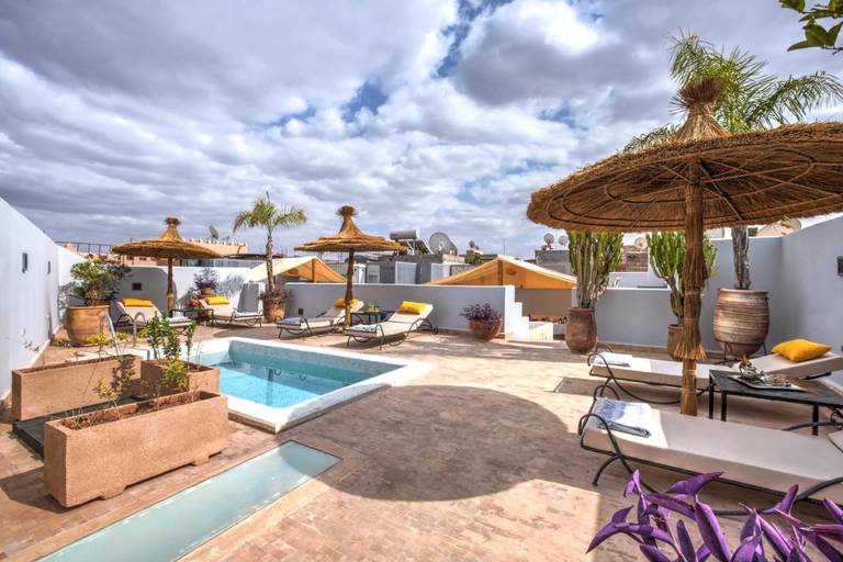 Riad Awa