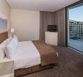 Lawhill Apartments - V & A Waterfront  в Кейптауне