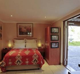 The Oak and Vine Luxury Guest House  в Кейптауне