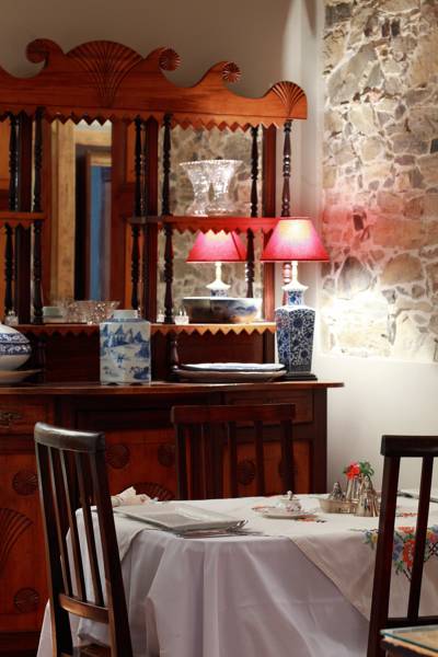 Dutch Manor Antique Hotel 