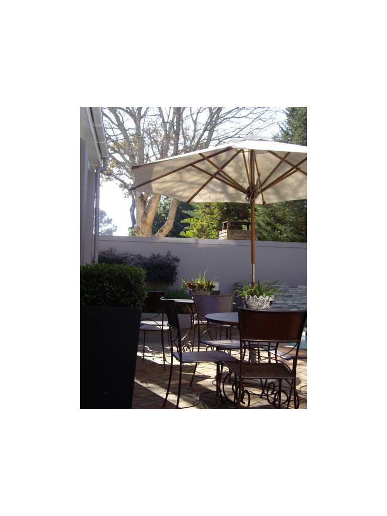 Life & Leisure Guesthouse 
