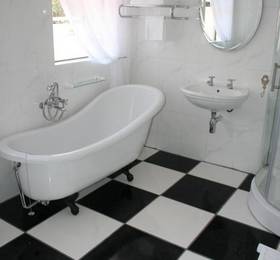 Olive Hill Country Lodge  в Блумфонтейне