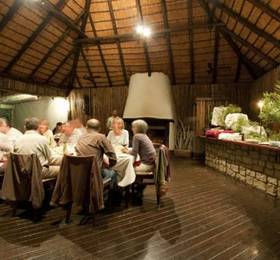 Zululand Tree Lodge  в Хлухлуви