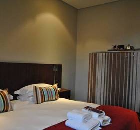 Туры в The Village Lodge  в ЮАР