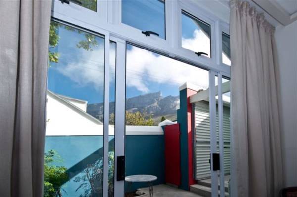 Blue Sky Cottages  ЮАР, Кейптаун