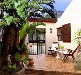Camps Bay Chalet  в Кейптауне