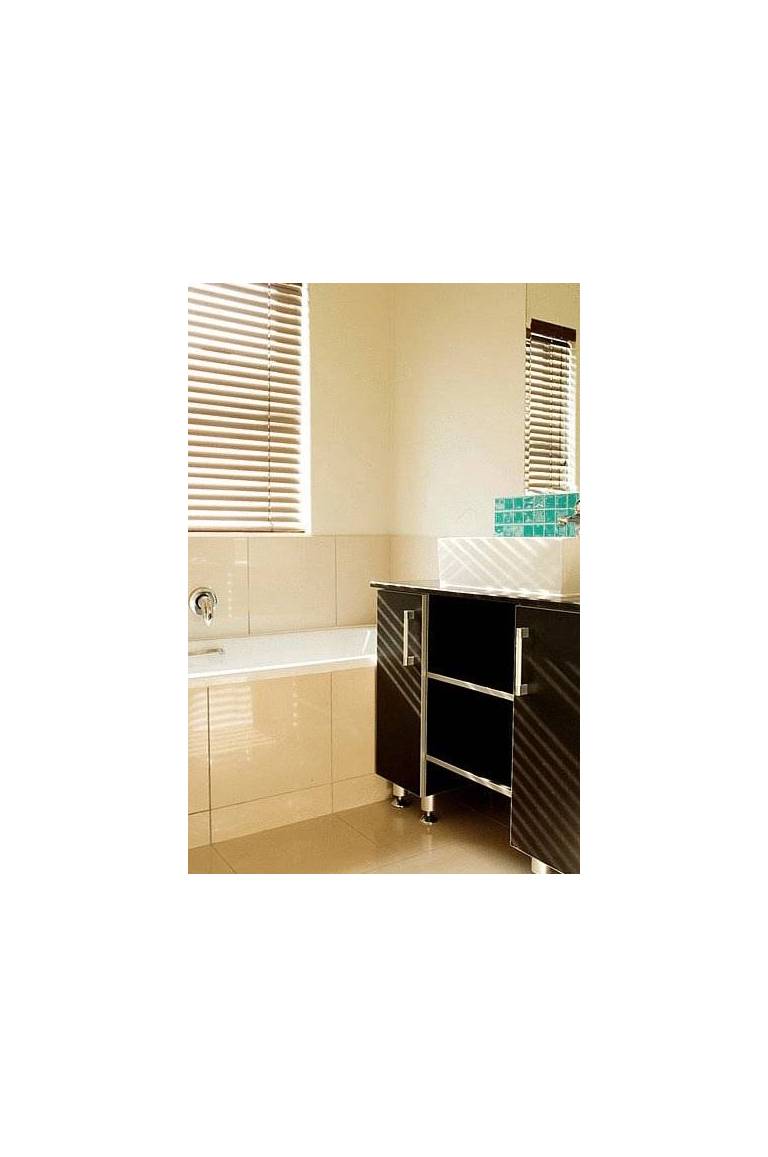 FlatRock Suites 