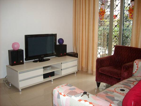 Zhuguanggaopai International Apartment Hotel  3*