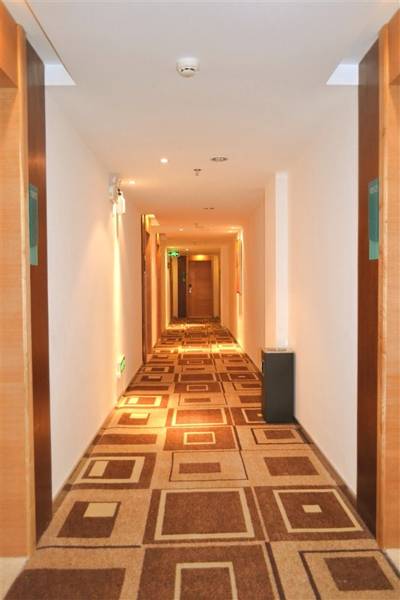 City Comfort Inn Group(Guilin Beiji Plaza)  3*