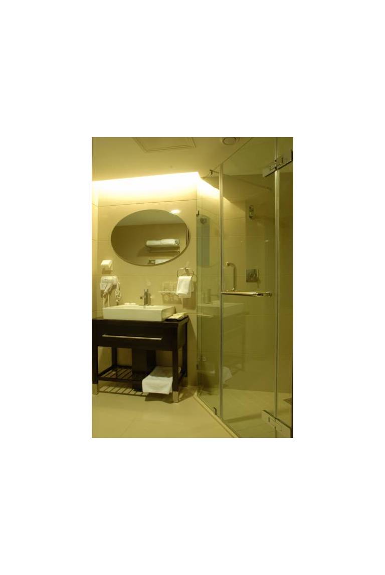 Qingdao Housing International Hotel 