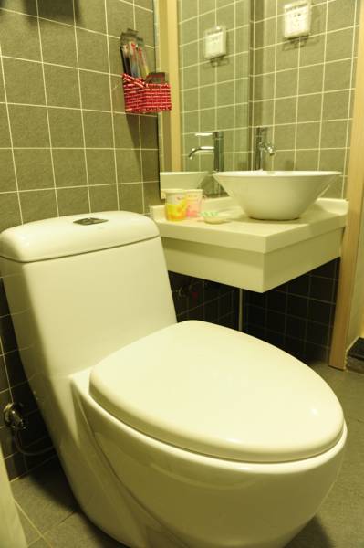 City 118 Qingdao College Road Hotel  4*