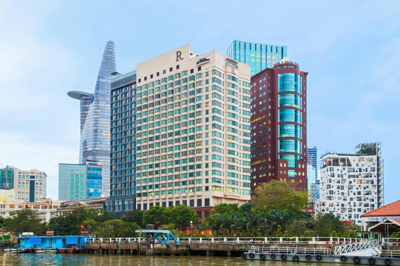 Renaissance Riverside