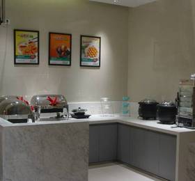 Jinjiang Inn Xi'an Dayanta Hotel  в Сиане