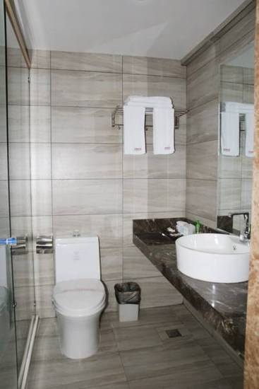 Guangdong Oversea Chinese Hotel  4* Китай, Гуанчжоу