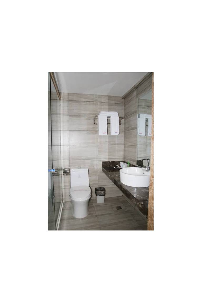 Guangdong Oversea Chinese Hotel 
