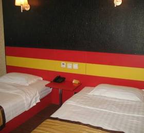 Zhouyang Hotel Weigongcun Store  в Пекине
