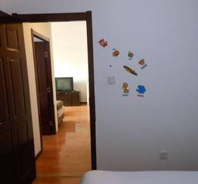 Pingxing Bell Tower Apart Hotel  в Сиане