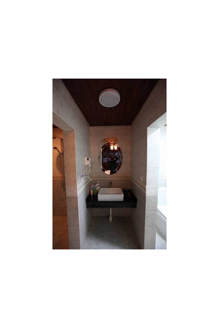 Lijiang Retreat Boutique Hotel 