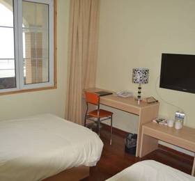 Dream Ship International Hotel  в Циндао