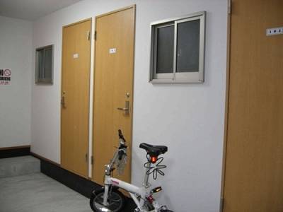 Tsurumibashi-2 Downtown Hostel  1* Япония, Осака