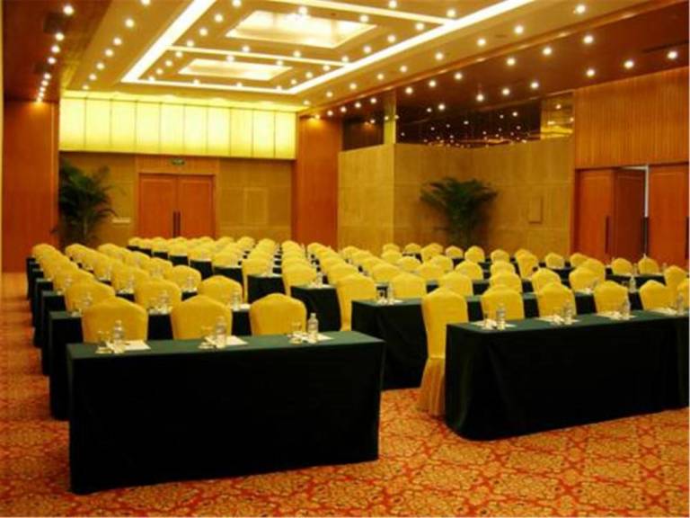 Shanghai Airlines Travel Hotel