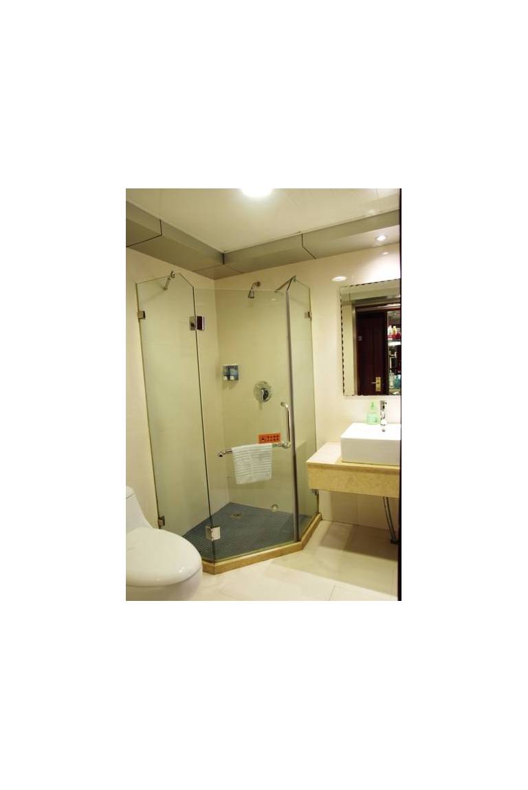Ruidu Shanglv Hotel (Longshen) 