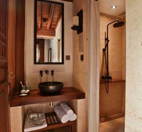 Lijiang Joyful Boutique Hotel  в Лицзяне