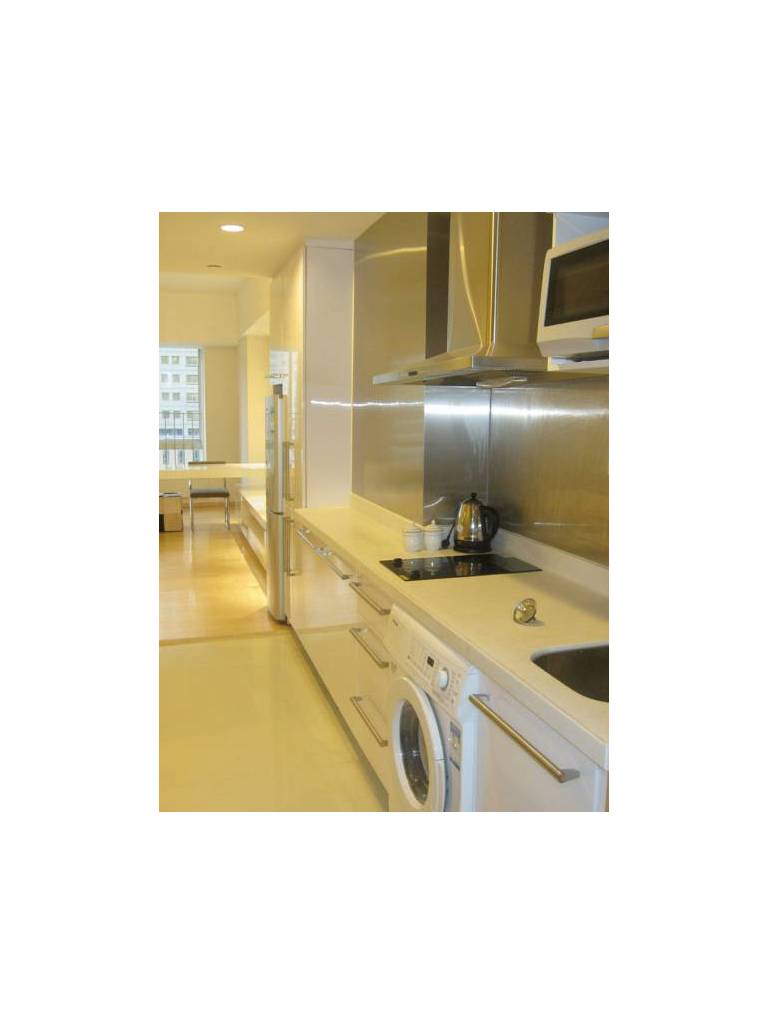 Wells International Apartment 
