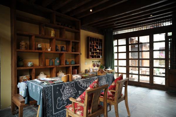 Blossom Hill Inn Eminentland Китай, Лицзян