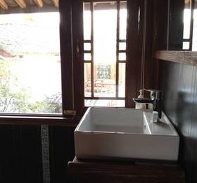 Shang Wan Ting Guest House  в Лицзяне
