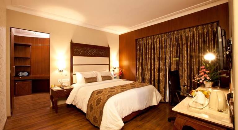 Goldfinch Hotel Bangalore 