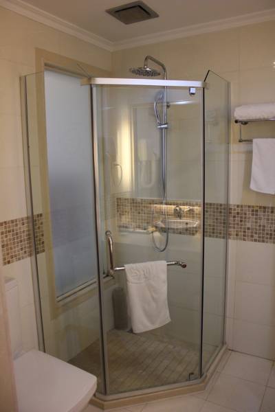 Guiyuan Dajue Hotel Wuhan  4*