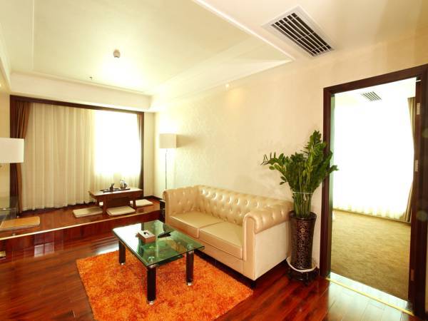 Guangdong Jinbaolai Hotel  4* Китай, Гуанчжоу
