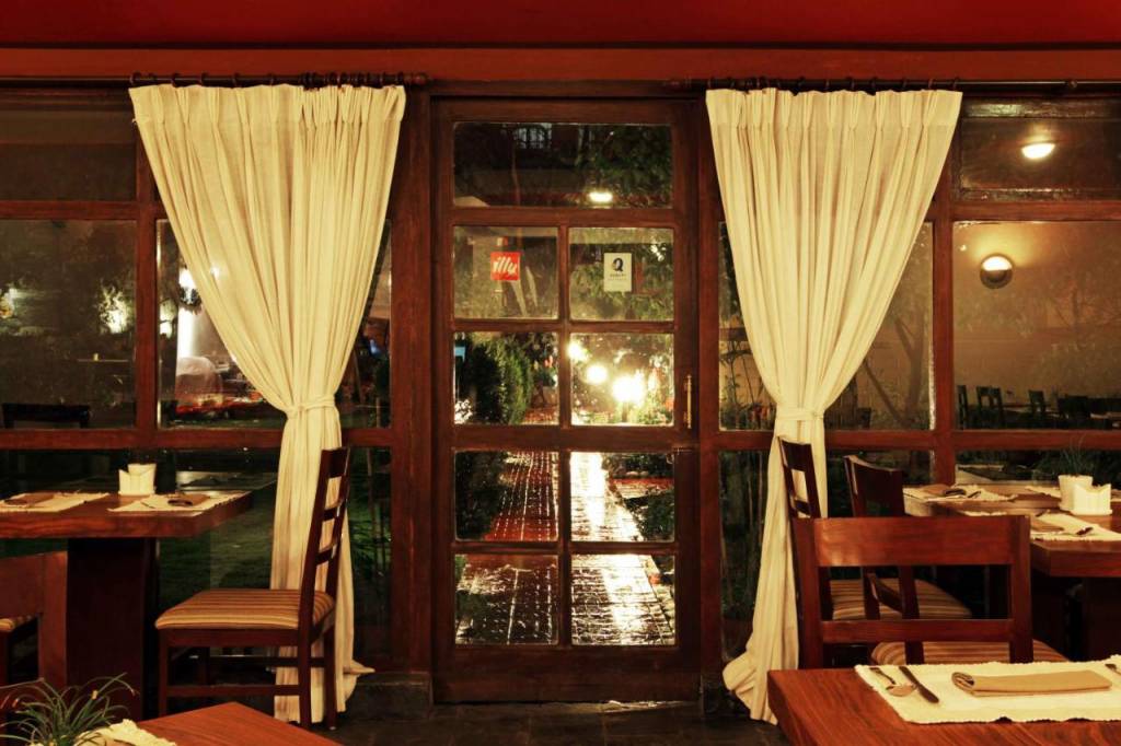 Shambaling Boutique Hotel  3*