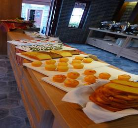 Lijiang Ivy Garden Resort Hotel в Лицзяне