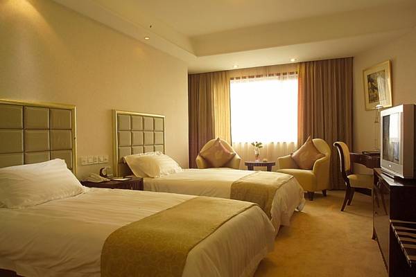 GuangDong Hotel Shanghai  5*