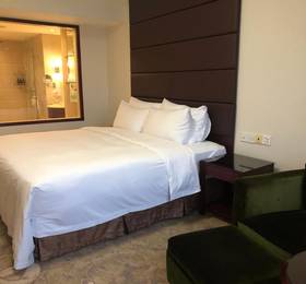 GuangDong Hotel Shanghai  в Шанхае