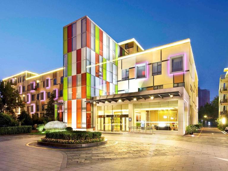 Mercure Beijing Downtown
