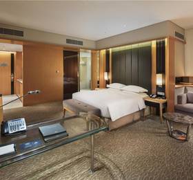 Hilton Nanjing Riverside  в Нанкине