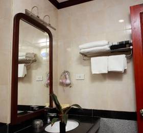 Vansana Riverside Hotel  в Вьентьяне