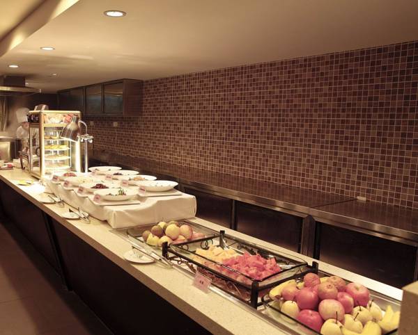 Sovereign Hotel Chengdu  4*