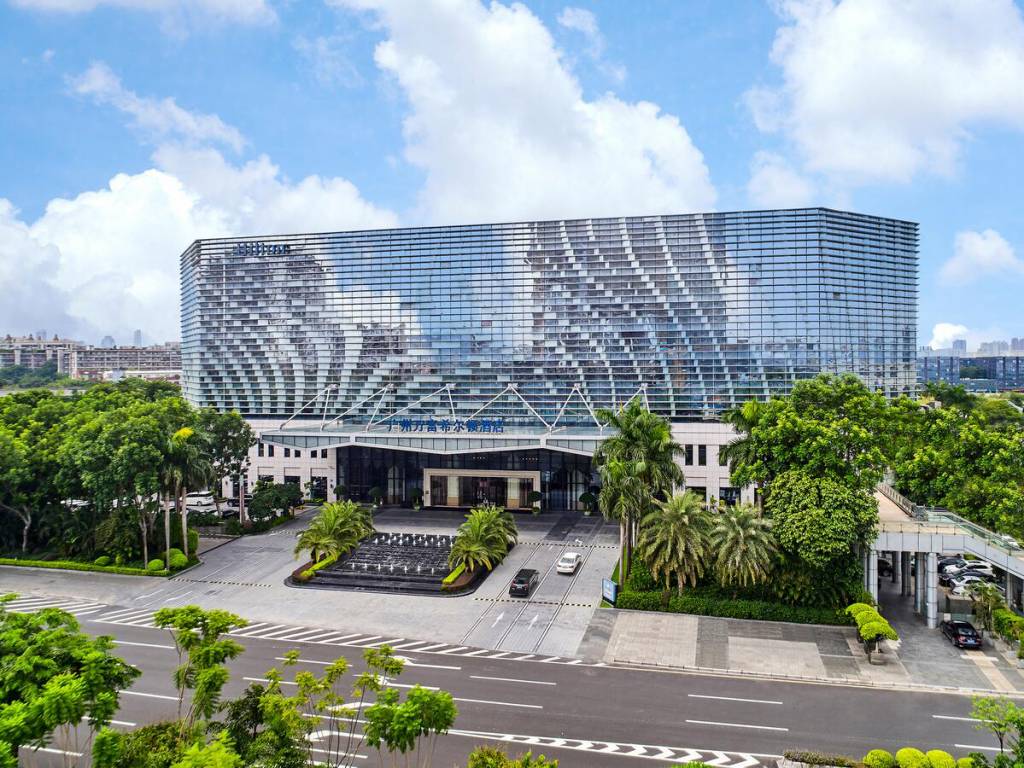 Hilton Guangzhou Baiyun Hotel 5*