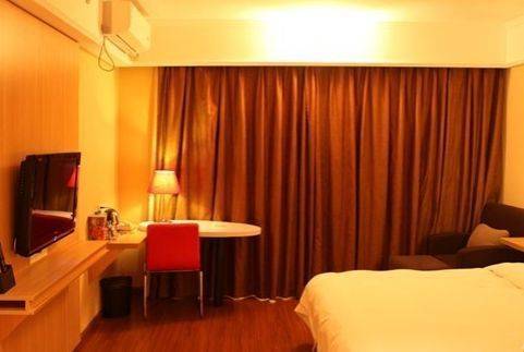 ibis Chongqing Ranjiaba 3* Китай, Чунцин