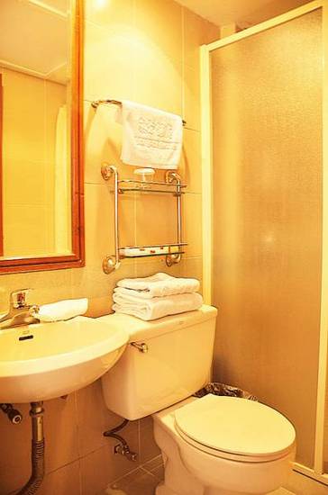 Dongfang Hotel Qingdao  4* Китай, Циндао