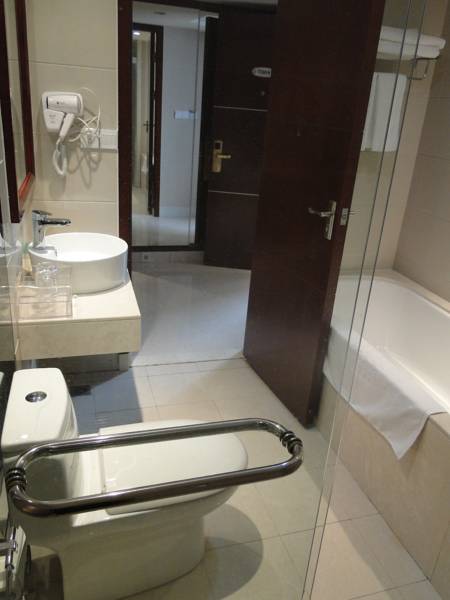 Sentai Zhongyang Hotel  4*