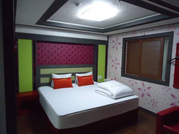 Dongbang Tourist Hotel  2* Южная Корея, Пусан