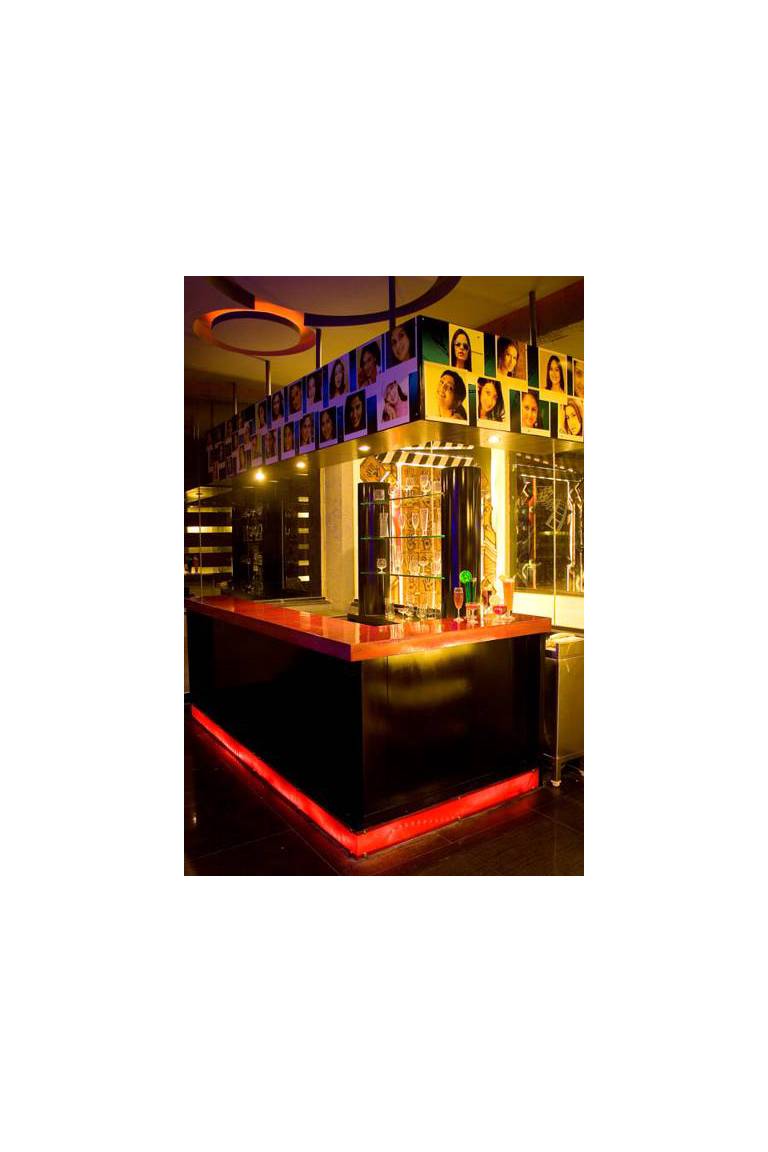 Hotel Sandesh Kingston 