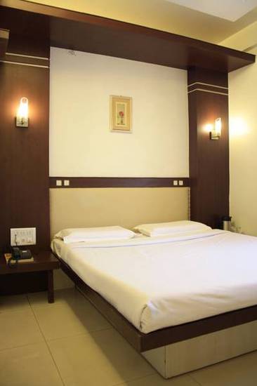 Hotel Golden Residency  2* Индия, Бангалор